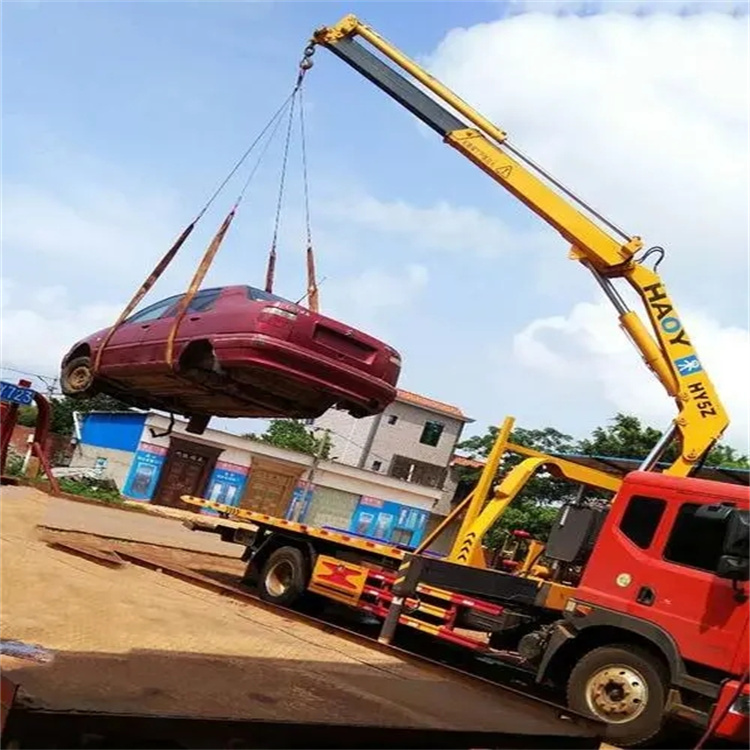 禹州吊车吊汽车的正确方法